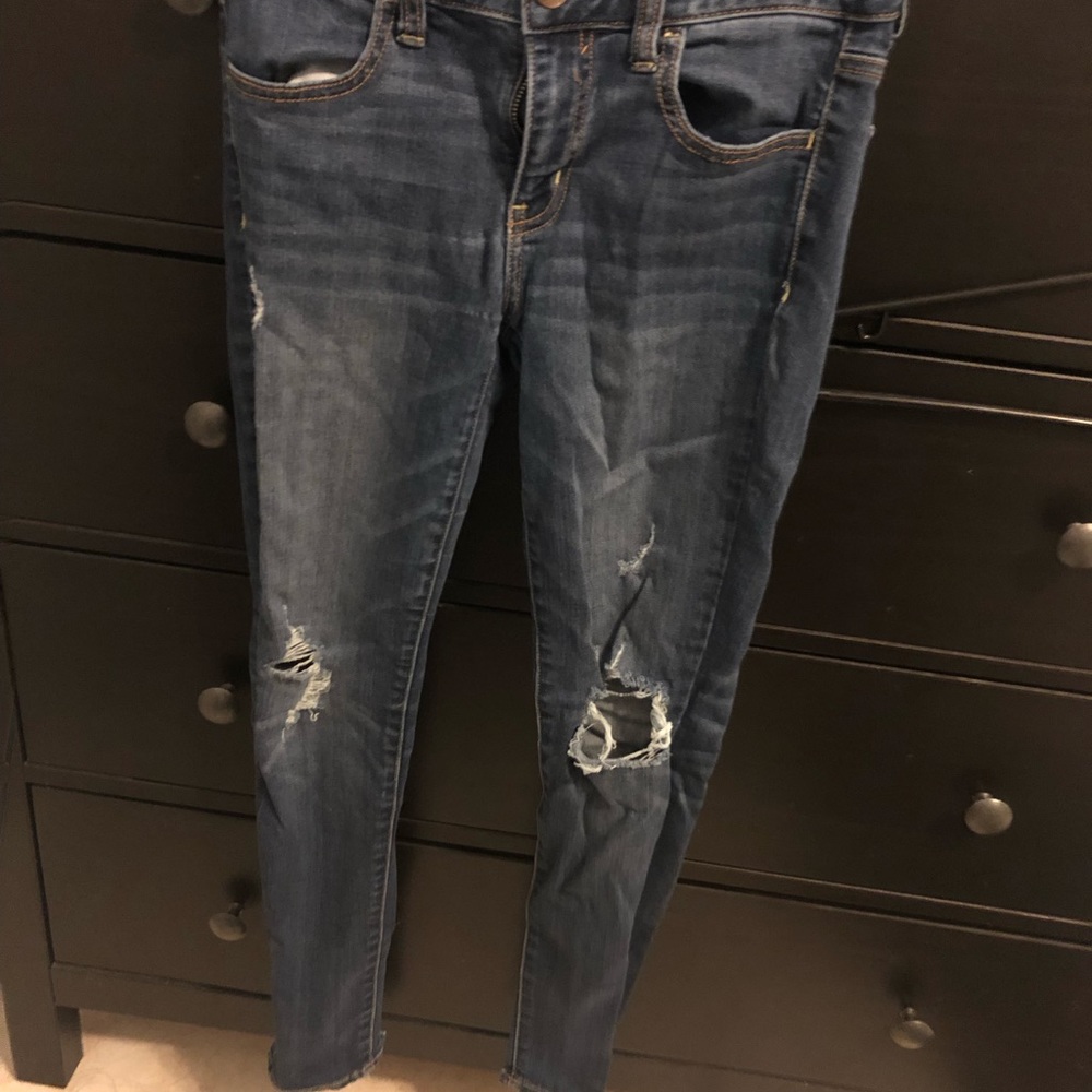 AMERICAN EAGLE JEANS SIZE 4